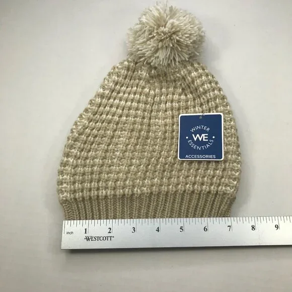 Winter Essentials Women's One Size Beige/White Knit Beanie Hat With Pom New - Picture 6 of 8